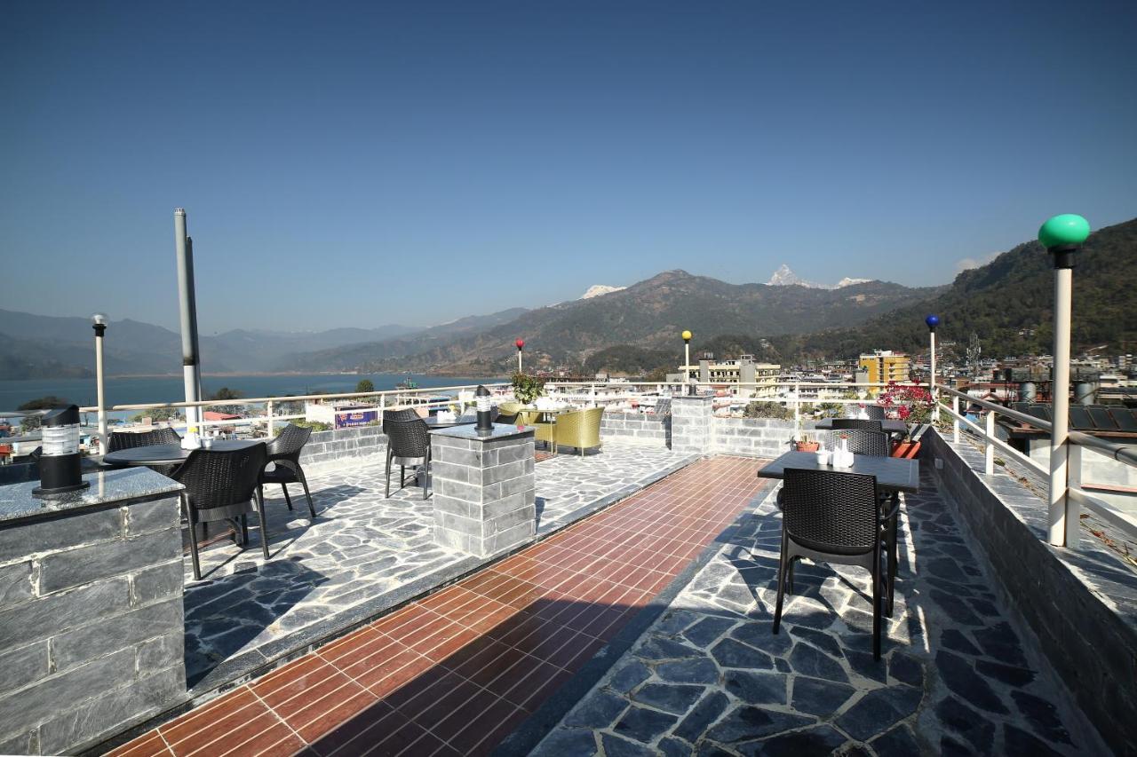Hotel White Himal 포카라 외부 사진